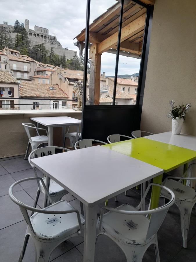 Les MIRABELLES chambres d'hôtes Sisteron Exterior foto